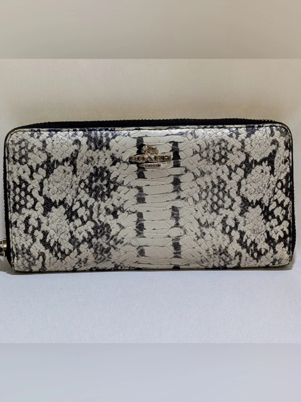Coach Python Embossed Zip Wallet Black White Snake Exotic Print Accordion Style